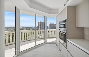 3-bedroom apartments in condo 248 m² in Aventura for $1,935,000