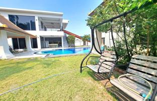 7-bedroom villa 750 m² in Pattaya for $1,381,000