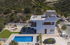 Graceful villa in Marea Golf Villas for 550,000 €