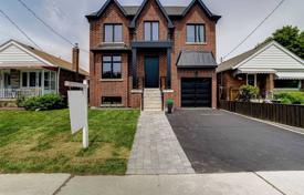 Townhome – East York, Toronto, Ontario,  Canada for C$2,110,000