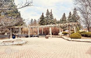 6-bedroom apartment in Scarborough for C$667,000