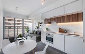Apartment – Roehampton Avenue, Old Toronto, Toronto,  Ontario,   Canada for C$687,000