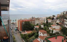 Furnished apartment with a sea view at 150 meters from the beach and the promenade, Lloret de Mar, Spain for 178,000 €