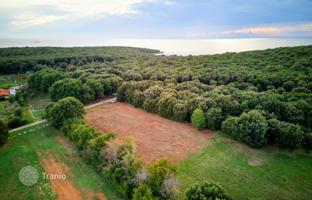 Land plot 4,686 m² in Bale for 146,000 €