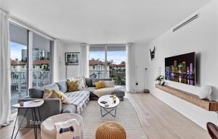 2-bedroom apartments in condo 101 m² in North Miami Beach for $500,000