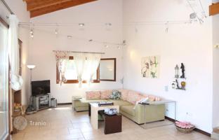 4-bedroom villa 390 m² in Sani for 1,500,000 €