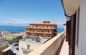 Three-room apartment with a large terrace with sea views close to the beach, Tropea, Calabria, Italy for 175,000 € Three-room apartment with a large terrace with sea views close to the beach, Tropea, Calabria, Italy for 175,000 €