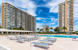 Condo – Hallandale Beach, Florida, USA for $294,000
