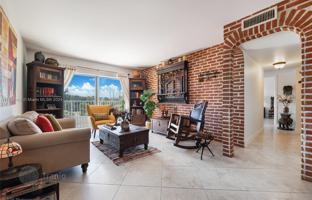 2-bedroom apartments in condo 99 m² in Doral for $389,000