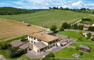 11-bedroom villa 890 m² in Castelnuovo Berardenga for 1,350,000 €
