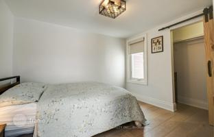 12-bedroom townhouse in Carlaw Avenue for C$1,966,000