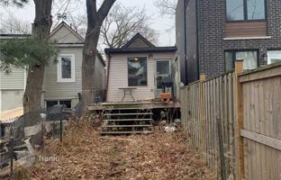 1-bedroom house in Old Toronto for 915,000 €