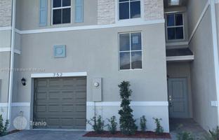 3-bedroom townhouse 185 m² in Homestead for $485,000