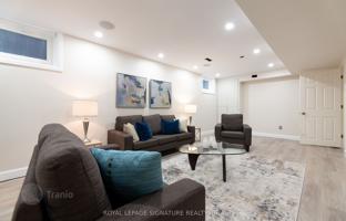 10-bedroom house in North York for C$2,330,000