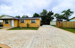 3-bedroom house 127 m² in Miami for $548,000