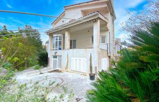 Unfinished large house with a garden and a parking 150 m from the sea in Peloponnese, Greece for 260,000 €