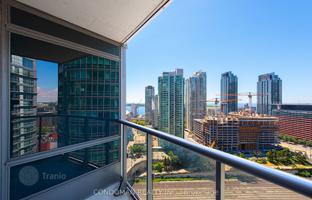 6-bedroom apartment in Front Street West for C$1,112,000