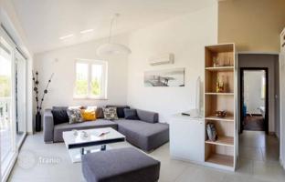 4-bedroom apartment 118 m² in Malinska for 572,000 €