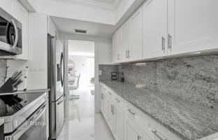 2-bedroom apartments in condo 140 m² in West Palm Beach for $339,000