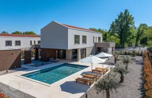 3-bedroom house 283 m² in Labin for 1,250,000 €