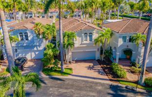 4-bedroom house 269 m² in Aventura for $1,700,000