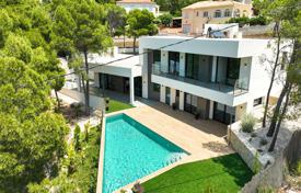 Furnished villa with a pool and mountain views in Altea, Adicante, Spain for 1,300,000 €