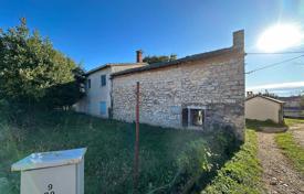 House Old Istrian stone house for sale, Tar for 135,000 €