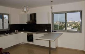 Elegant maisonette with garden, sea and mountain views, in Heraklion for 700,000 €