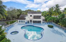 Condo – Lauderdale Lakes, Broward, Florida,  USA for $285,000