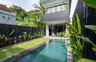 3-bedroom villa 243 m² in Tumbak Bayuh for $450,000
