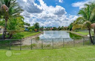 7-bedroom house 448 m² in Miramar (USA) for $1,650,000