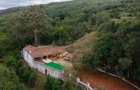 Spacious house with a pool and garden in Santa Cruz de Tenerife, Spain for 450,000 €
