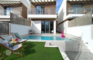 3-bedroom villa 266 m² in Villamartin for 500,000 €