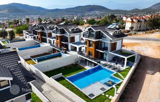 5-bedroom villa 250 m² in Fethiye for 48,809,000 TRY