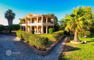 Two-storey furnished villa surrounded by nature near the sea in the Peloponnese, Greece for 358,000 €