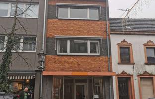 Four-level house with commercial space in Willich, Germany for 608,000 €