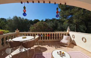 2-bedroom villa 115 m² in Camp de Mar for 795,000 €