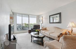 5-bedroom apartment in Scarborough for C$818,000