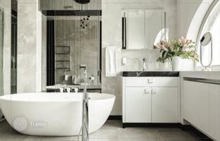4-bedroom apartment 217 m² in Central District for 950,000 €