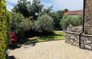2-room house 164 m² in Bale for 559,000 €
