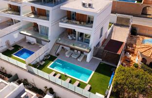 3-bedroom villa 102 m² in Orihuela Costa for 550,000 €