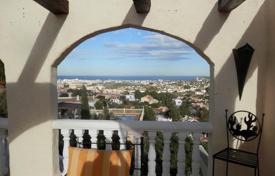 Cozy villa with a backyard, a swimming pool, a relaxation area, a terrace and a garage, Denia, Spain for 599,000 € Cozy villa with a backyard, a swimming pool, a relaxation area, a terrace and a garage, Denia, Spain for 599,000 €