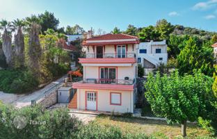 Furnished three-storey house in the center of Asini, Peloponnese, Greece for 320,000 €