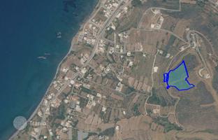 Land plot 10,890 m² in Pomos for 800,000 €