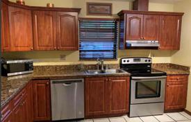 Townhome – Palmetto Bay, Florida, USA for $649,000