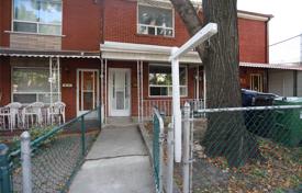 Terraced house – Euclid Avenue, Toronto, Ontario,  Canada for C$1,301,000