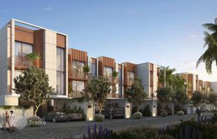 Gated complex of villas Amalfi with a swimming pool and a park, Jumeirah Bay, Dubai, UAE for From $1,666,000