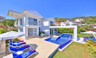 4-bedroom villa in Kash for 228,000 TRY per week