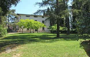 Farm in Certaldo for 1,950,000 €