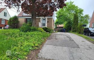 8-bedroom house in Scarborough for C$1,590,000
